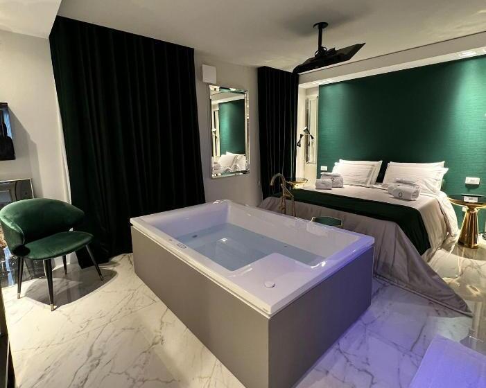 تختخواب و صبحانه Redavid Dimora Di Charme