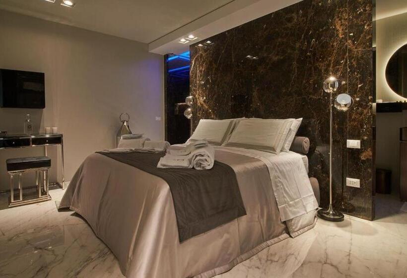 تختخواب و صبحانه Redavid Dimora Di Charme