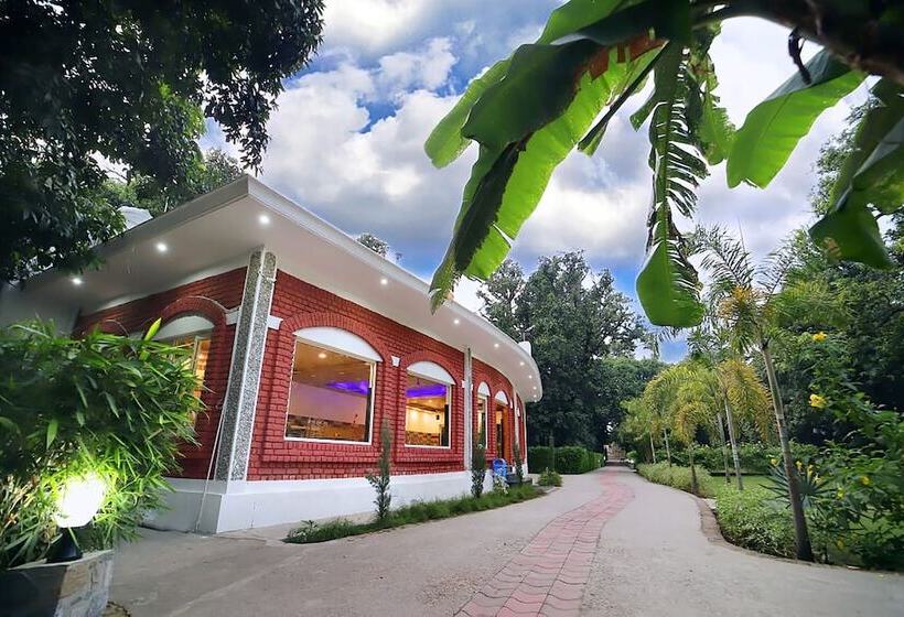 Fabhotel Corbett Green View Garden And Stay