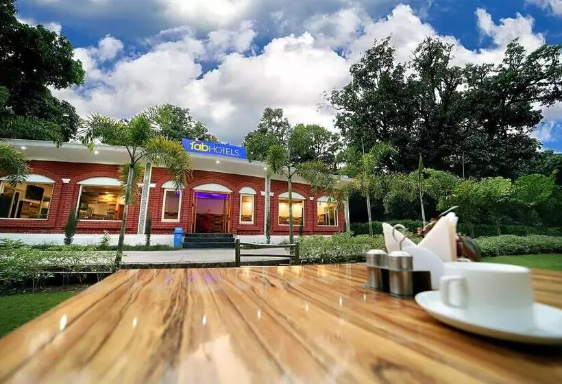 Fabhotel Corbett Green View Garden And Stay