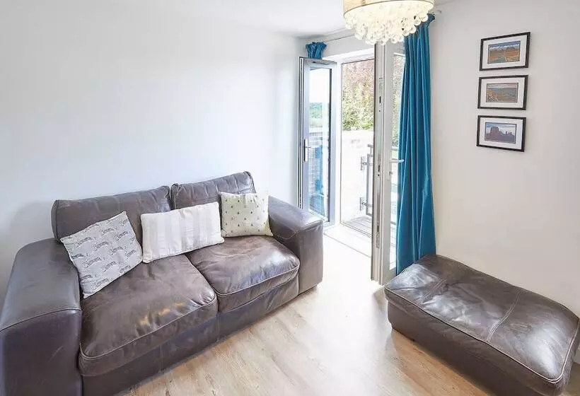 Host Stay Castle View