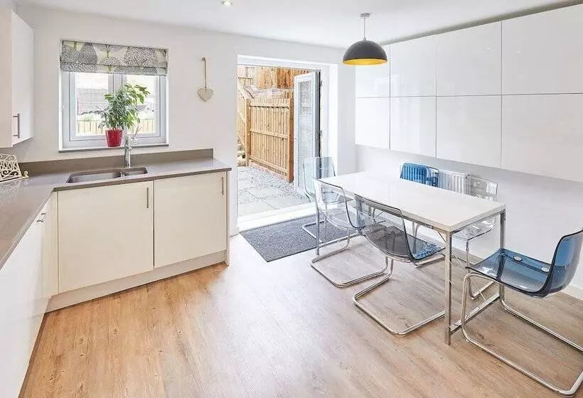 Host Stay Castle View