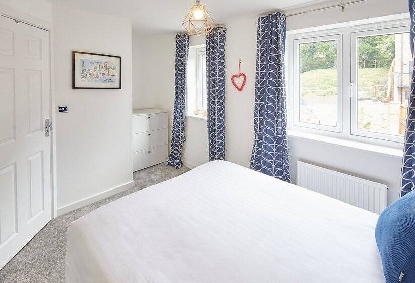 Host Stay Castle View