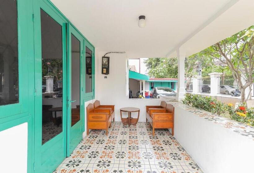 Hotel Koolkost Near Rscm Kencana   Minimum Stay 6 Nights