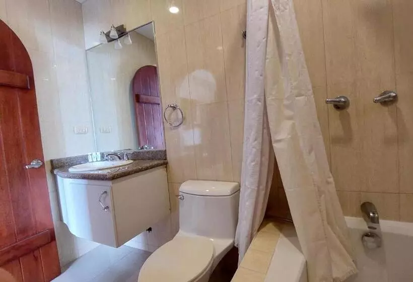 Hotelli Voyager Manta