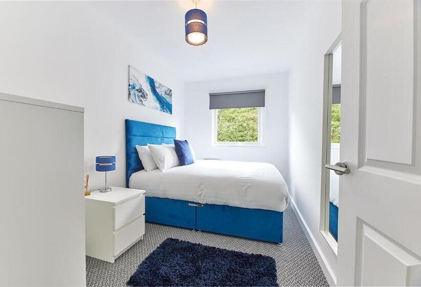 Low Lights   Properties Unique