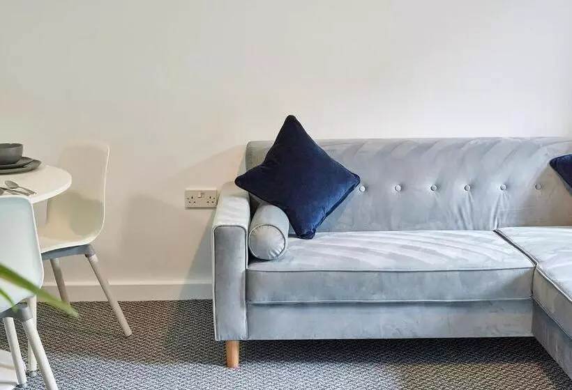 Low Lights   Properties Unique