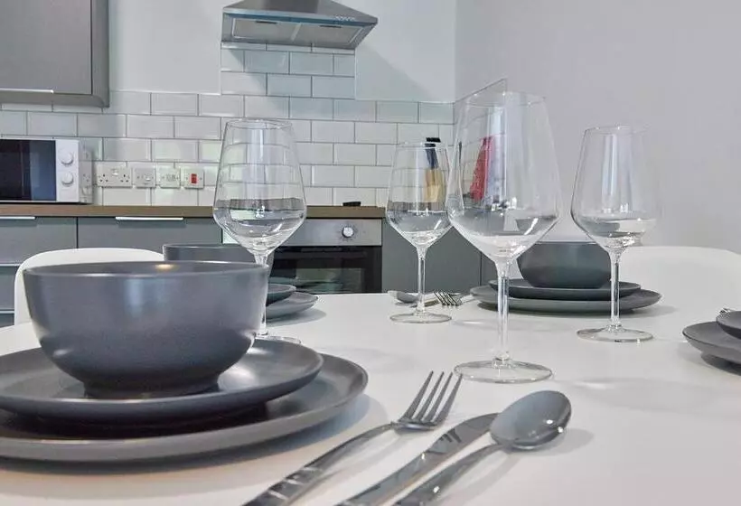 Low Lights   Properties Unique