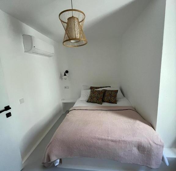 Mel’s Garden House In The Heart Of The City