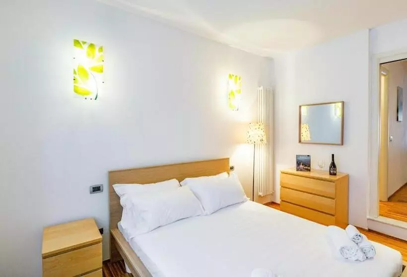 Ponte Solferino Bright & Cozy Apartment