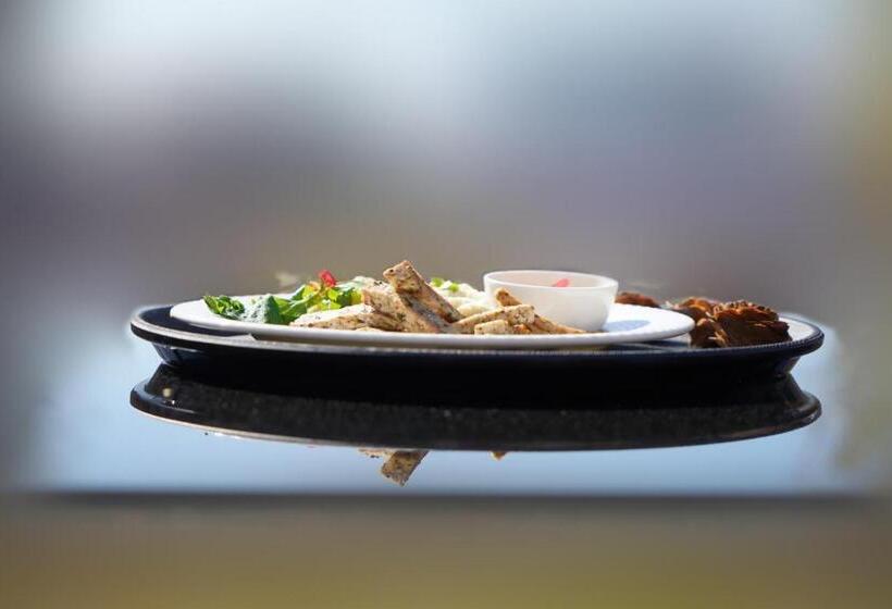 استراحتگاه Amarys Boutique Stays Manali