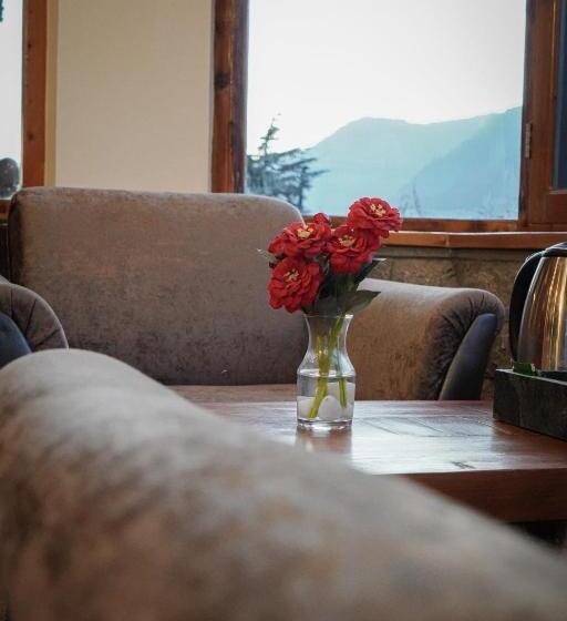 استراحتگاه Amarys Boutique Stays Manali