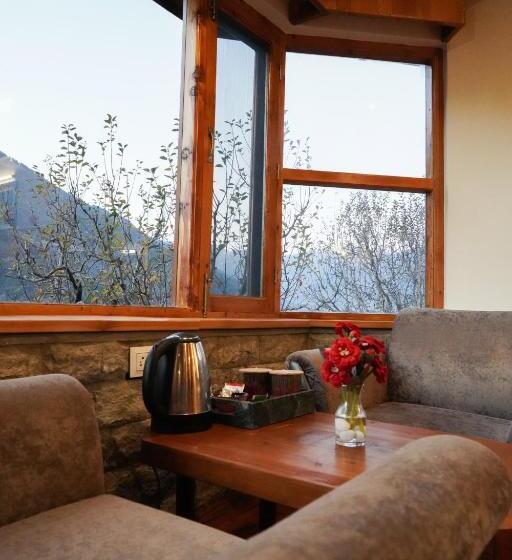استراحتگاه Amarys Boutique Stays Manali