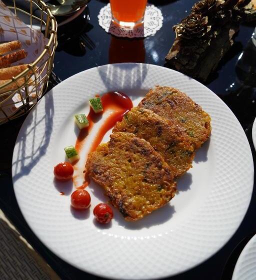 استراحتگاه Amarys Boutique Stays Manali