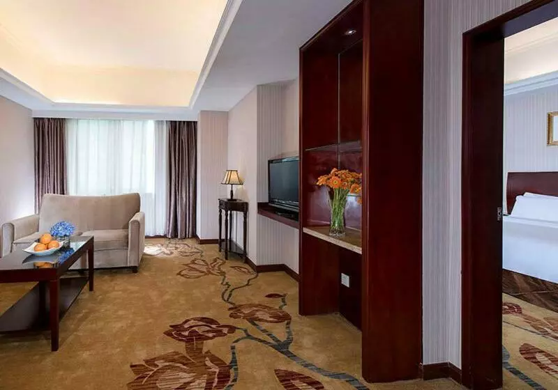 Vienna Hotel Shenzhen Yinhu Bus Station