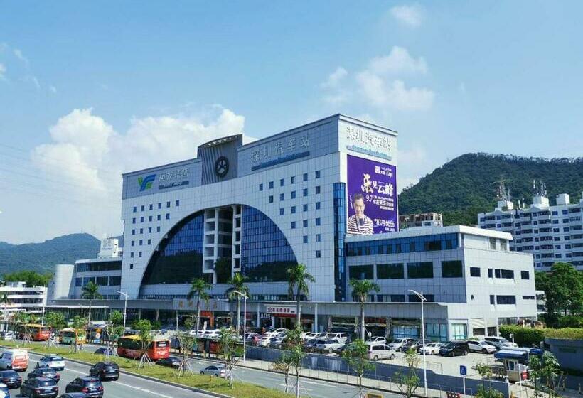 Vienna Hotel Shenzhen Yinhu Bus Station