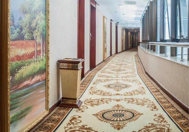 Vienna Hotel Shenzhen Yinhu Bus Station