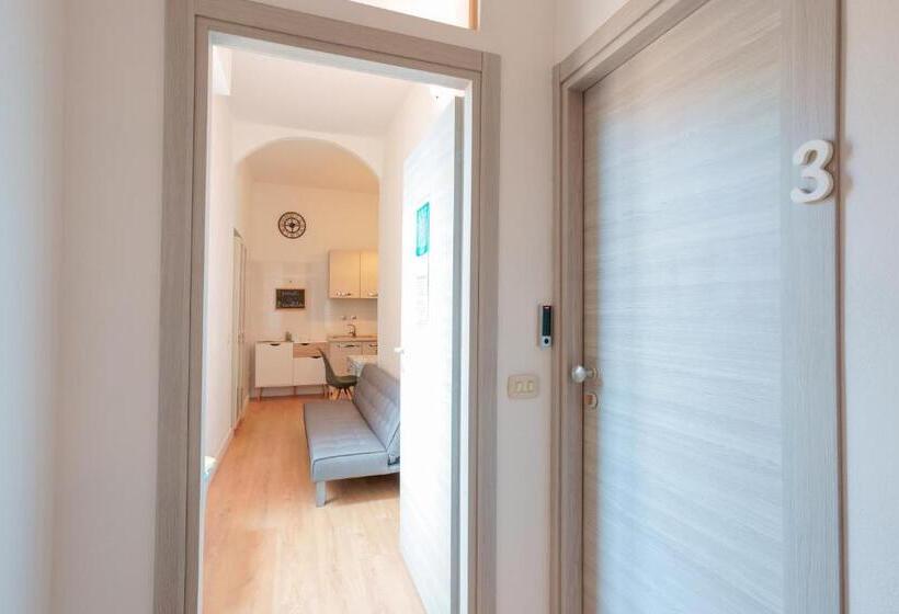 پانسیون Bissenti Rooms   Eja Sardinia