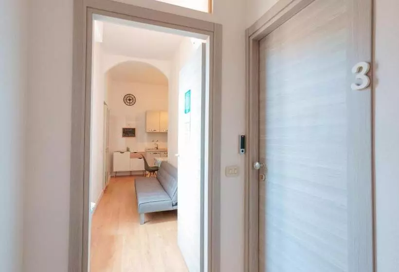 ペンション Bissenti Rooms   Eja Sardinia