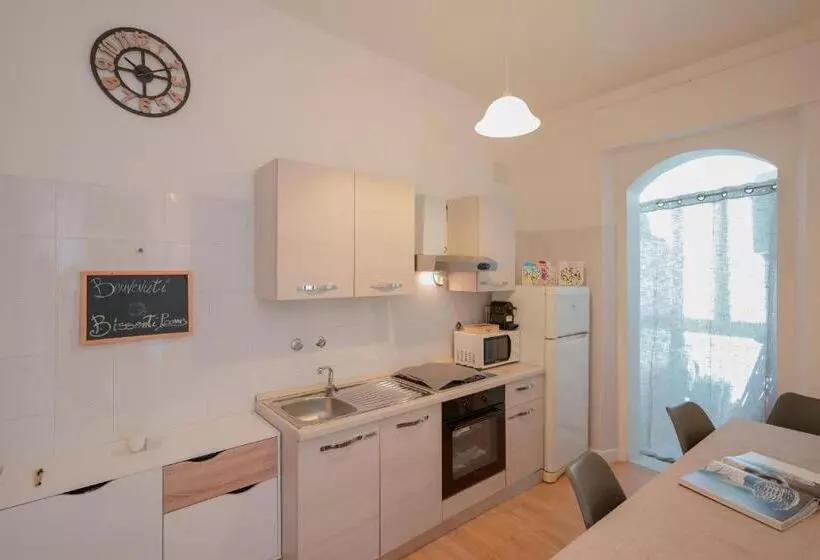 ペンション Bissenti Rooms   Eja Sardinia