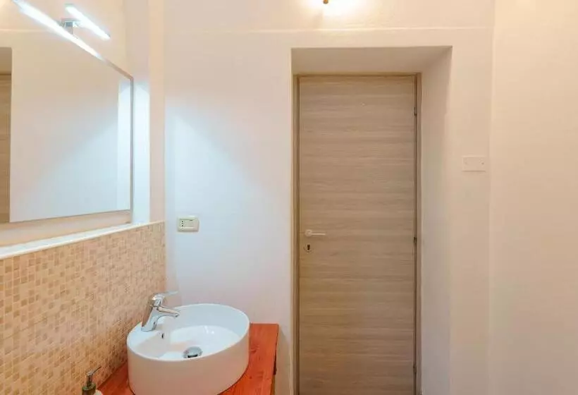 ペンション Bissenti Rooms   Eja Sardinia