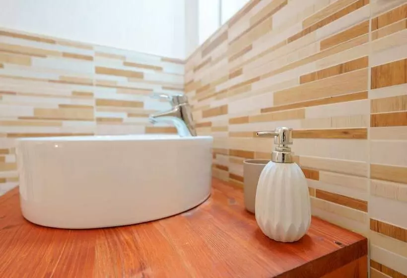 ペンション Bissenti Rooms   Eja Sardinia