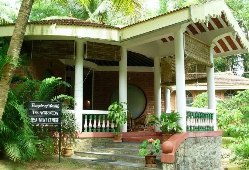 Lomakeskus Kairali   The Ayurvedic Healing Village