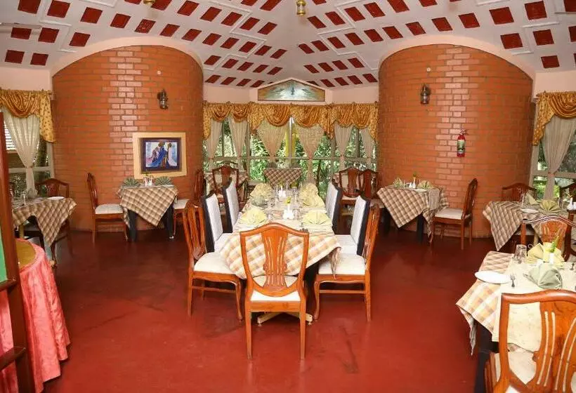 Lomakeskus Kairali   The Ayurvedic Healing Village