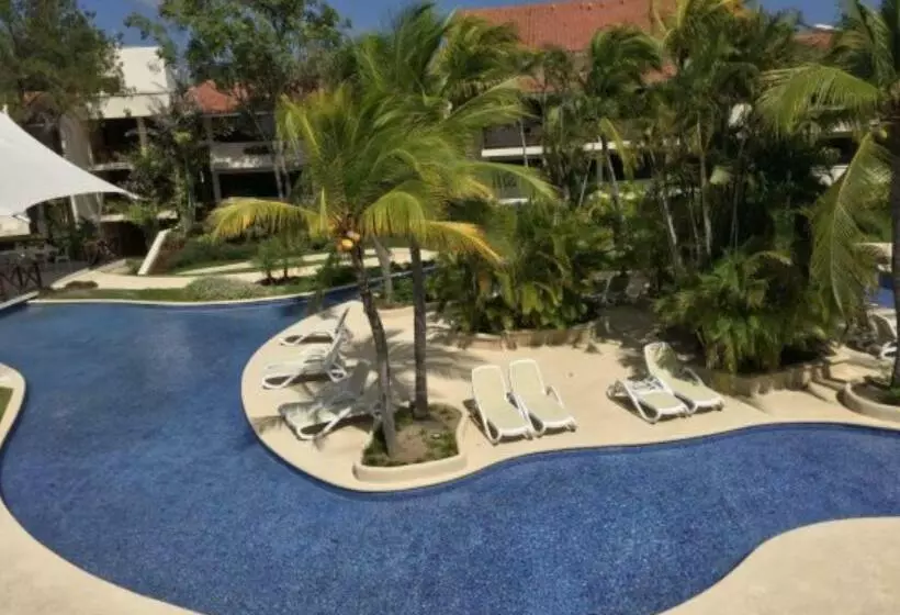 リゾートホテル Private Family Room In Coronado Luxury Club & Suites