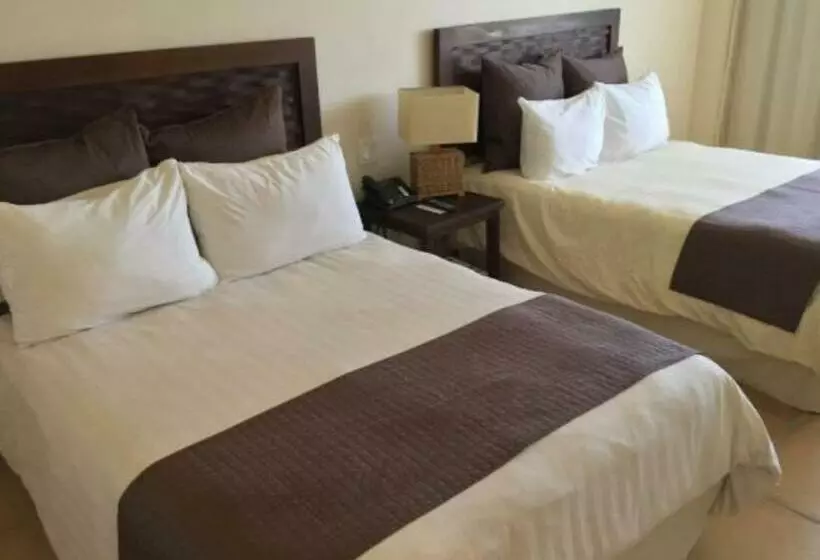 リゾートホテル Private Family Room In Coronado Luxury Club & Suites