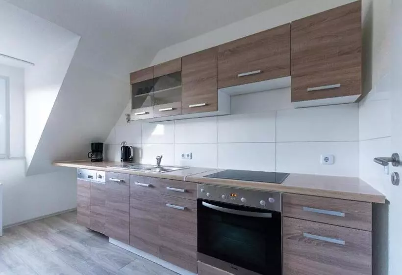 T&k Apartments   3 Room Apartment With Balcony