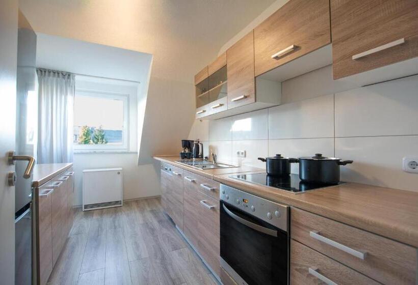 T&k Apartments   3 Room Apartment With Balcony