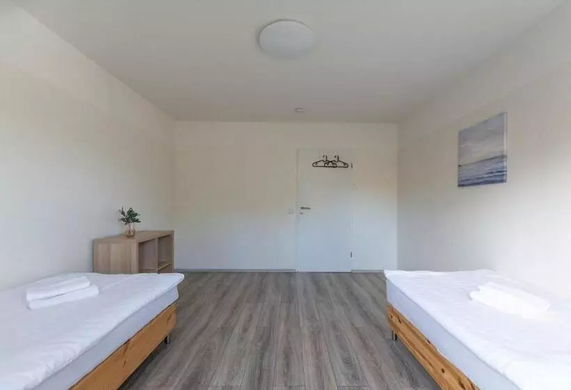 T&k Apartments   3 Room Apartment With Balcony