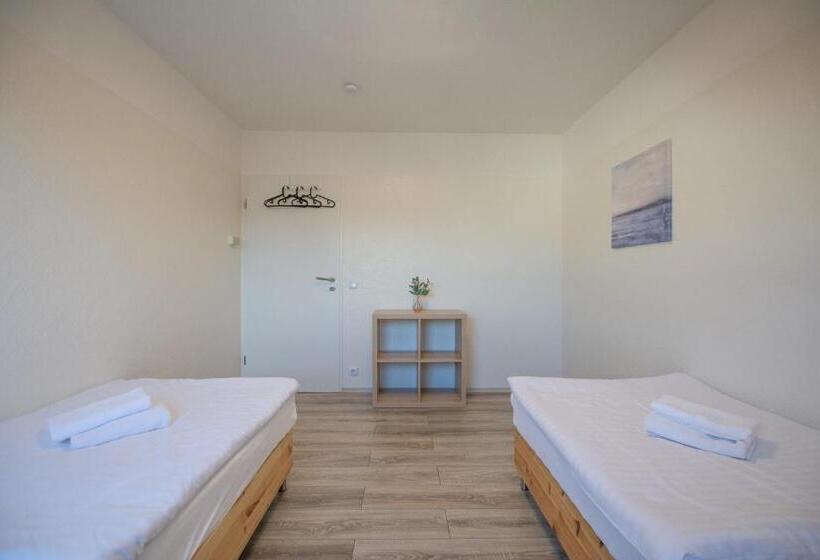 T&k Apartments   3 Room Apartment With Balcony