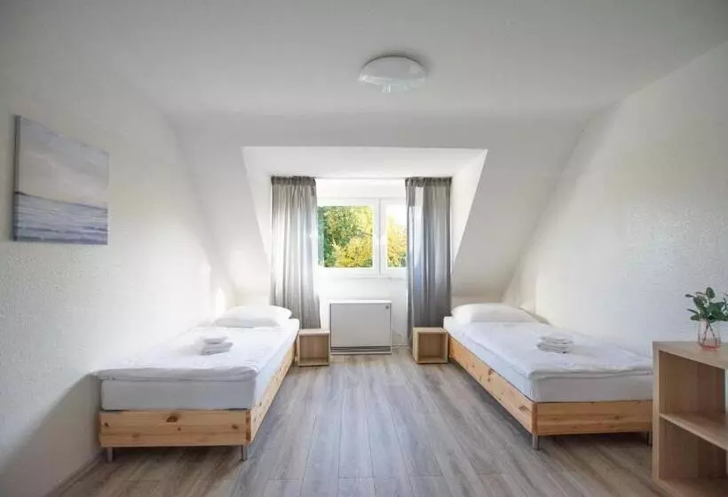 T&k Apartments   3 Room Apartment With Balcony