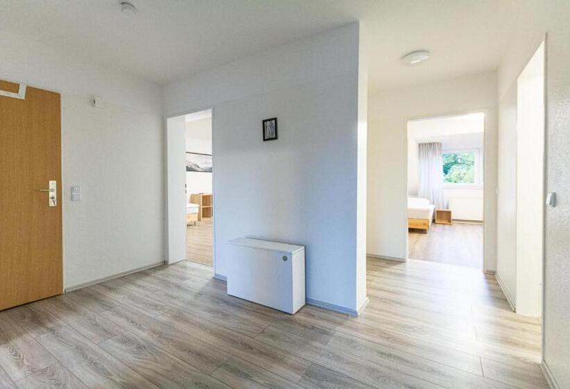 T&k Apartments   3 Room Apartment With Balcony