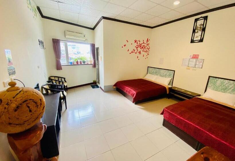 هاستل Sunmoonlake Sunflower House