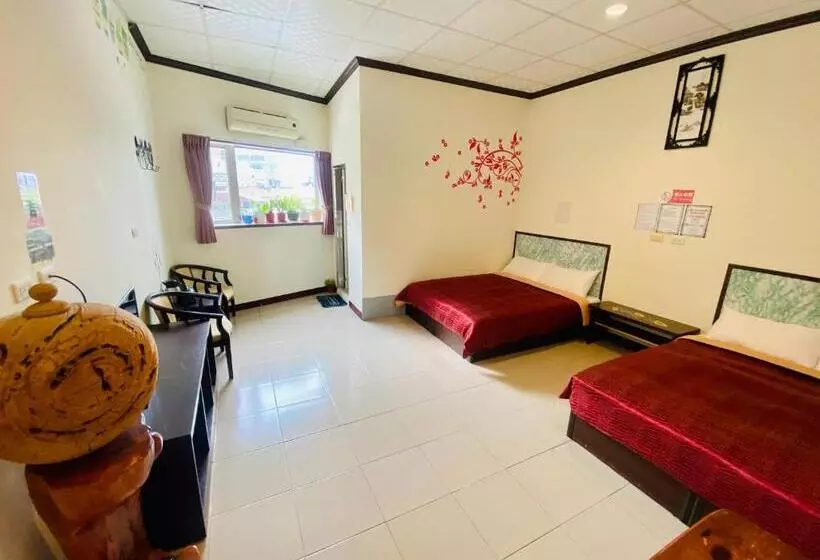 هاستل Sunmoonlake Sunflower House