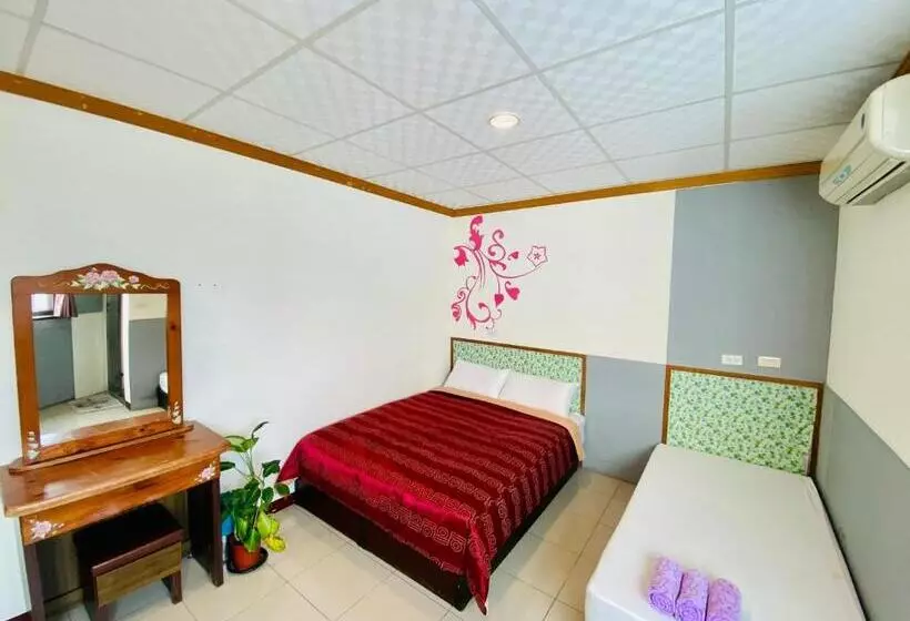 هاستل Sunmoonlake Sunflower House