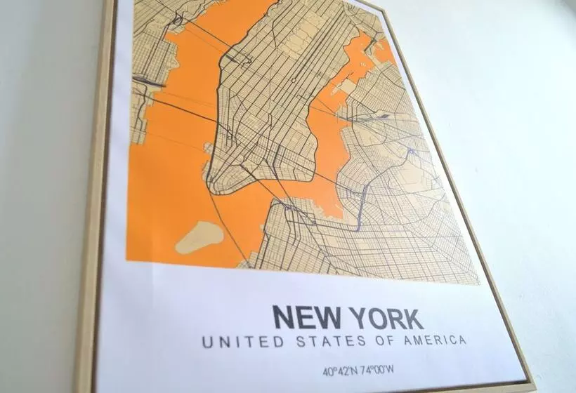 Beautiful Two Bed Apartment With Driveway Parking