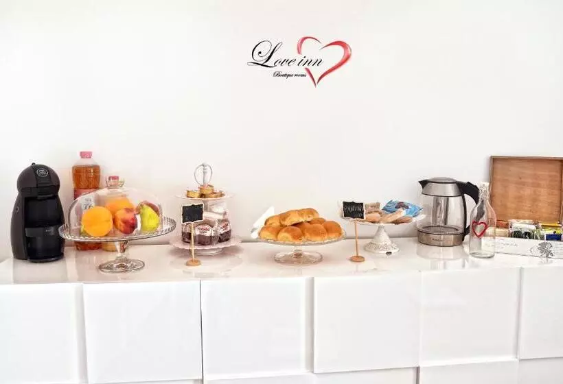 ベッドアンドブレックファースト Love Inn