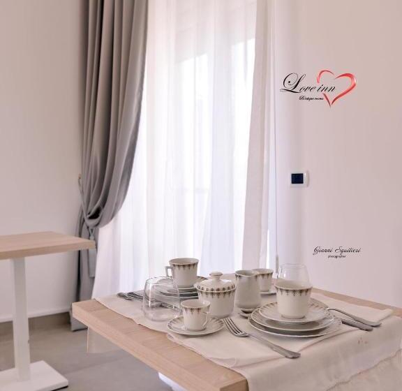 تختخواب و صبحانه Love Inn