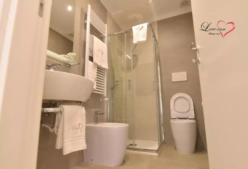 ベッドアンドブレックファースト Love Inn