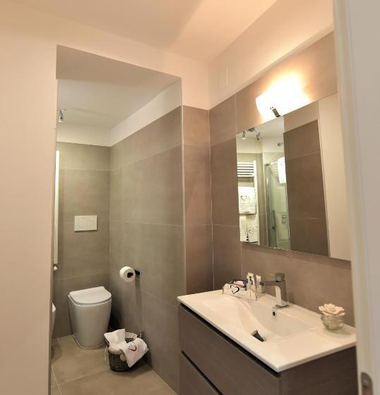 تختخواب و صبحانه Love Inn