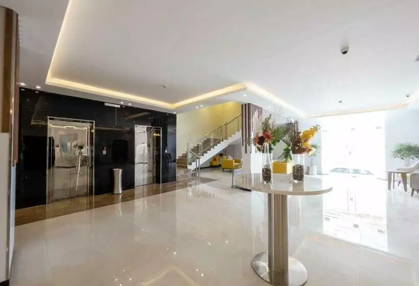 The Palace Hotel Suites