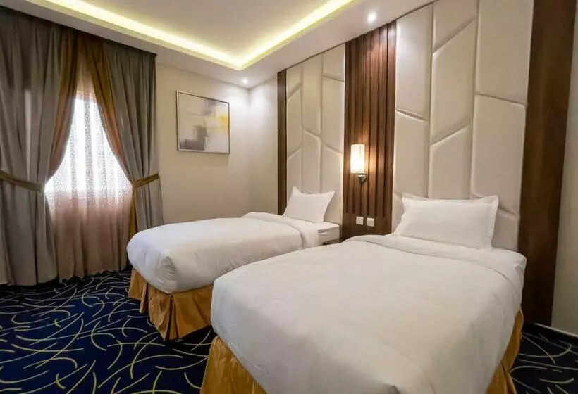 The Palace Hotel Suites