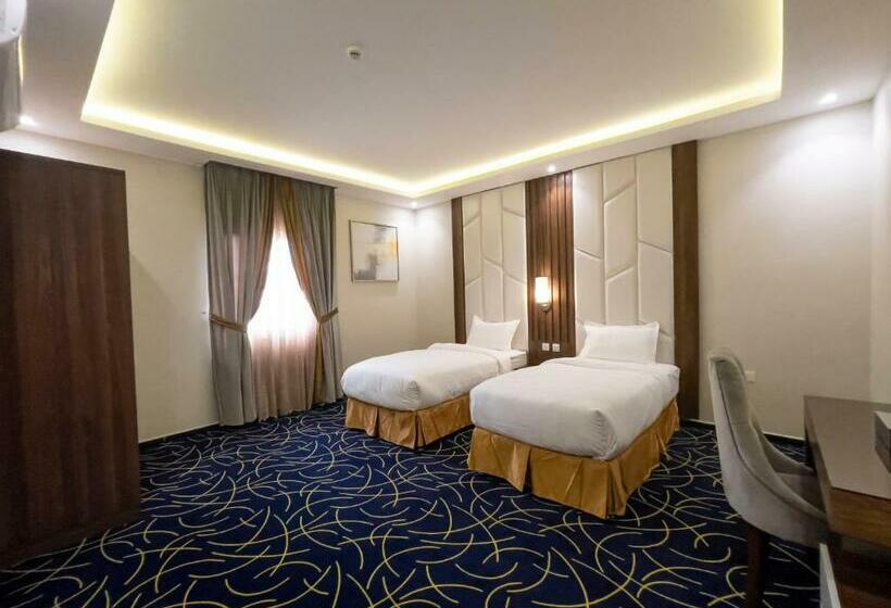 The Palace Hotel Suites