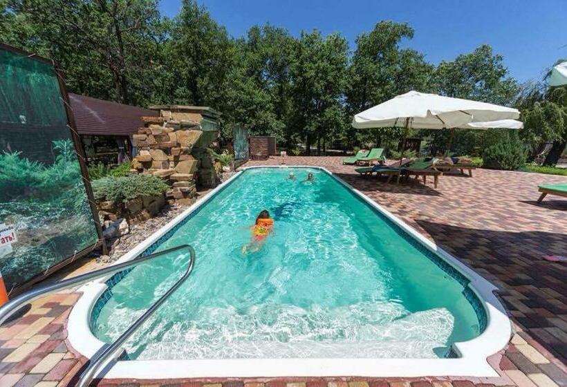 ホテル база отдыха дубки