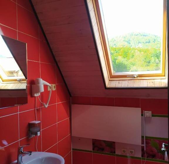 Hotel екосадиба водограй