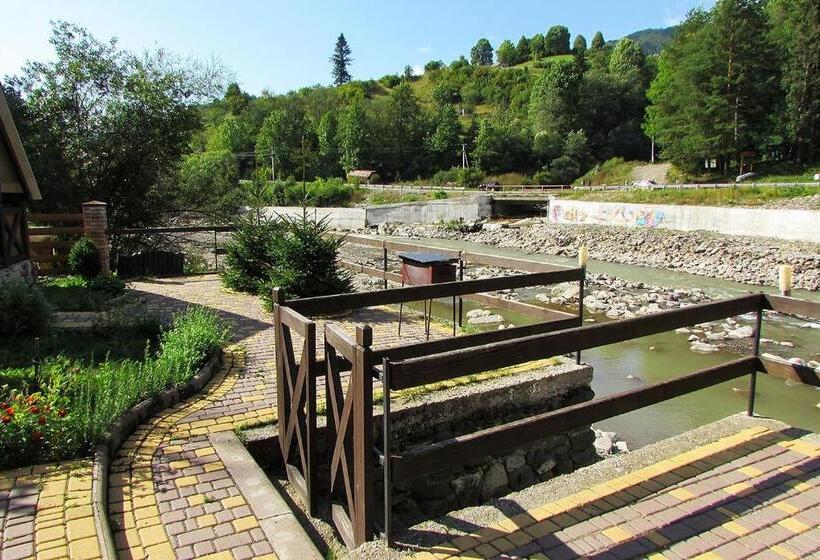 Hotel екосадиба водограй